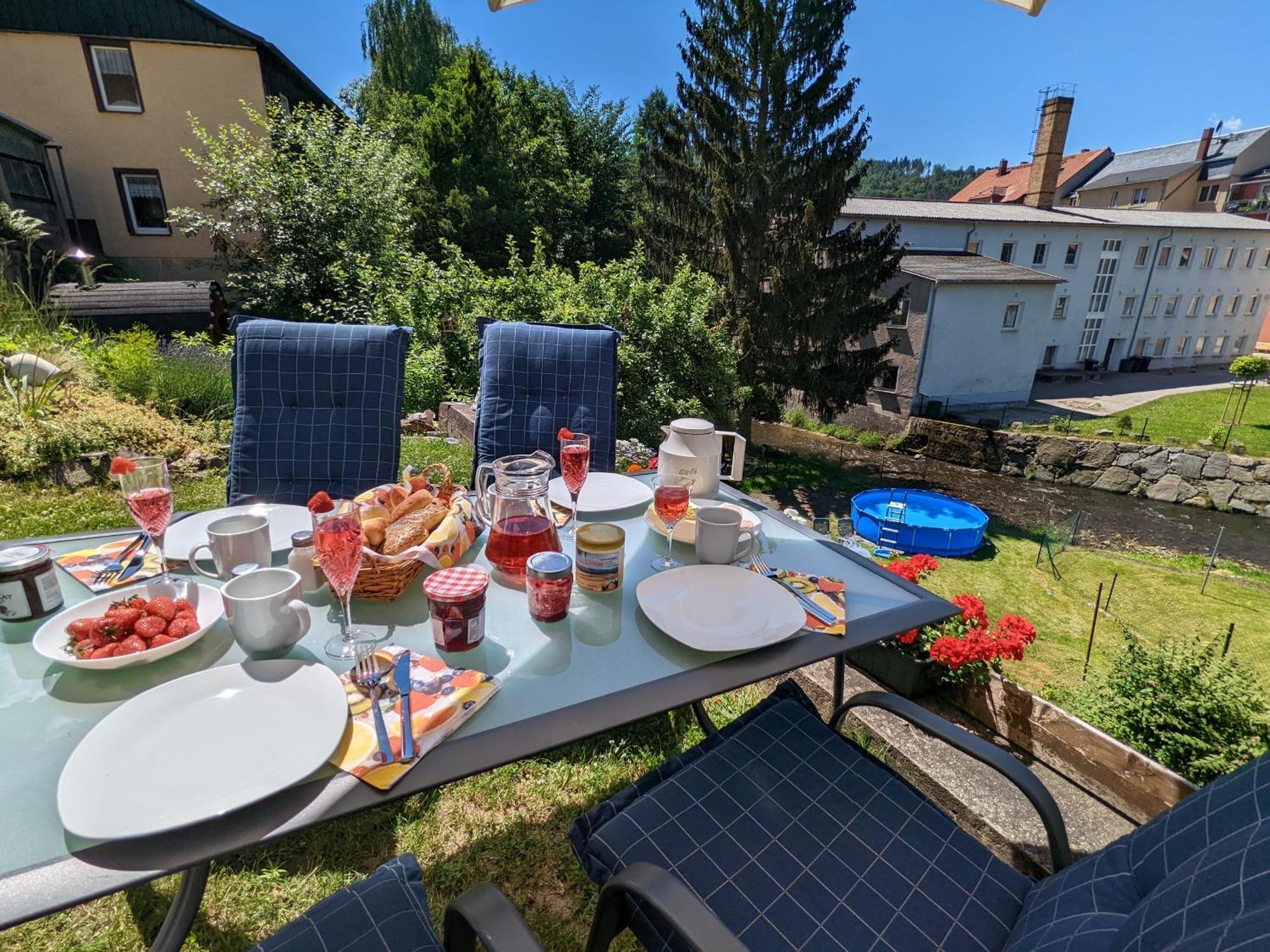 Appartamento Uo2 - Urlaubsmagie - Garten, Whirlpool, Sauna Sebnitz Esterno foto